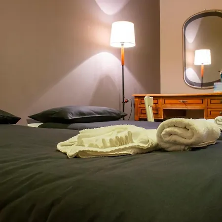 Hostal Casa Del Teatro - *
