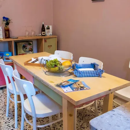بيت شباب Casa Del Teatro -