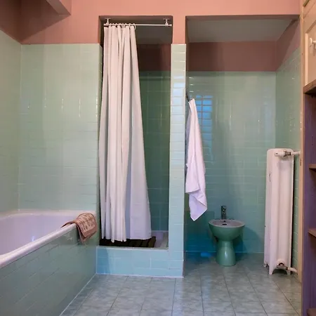 بيت شباب Casa Del Teatro -